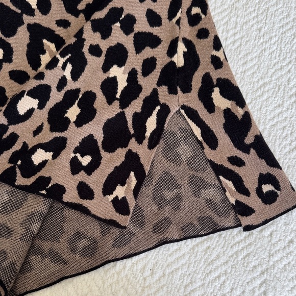 Dennis by Dennis Basso Women’s Leopard Brown Blouse Size M - Picture 6 of 8